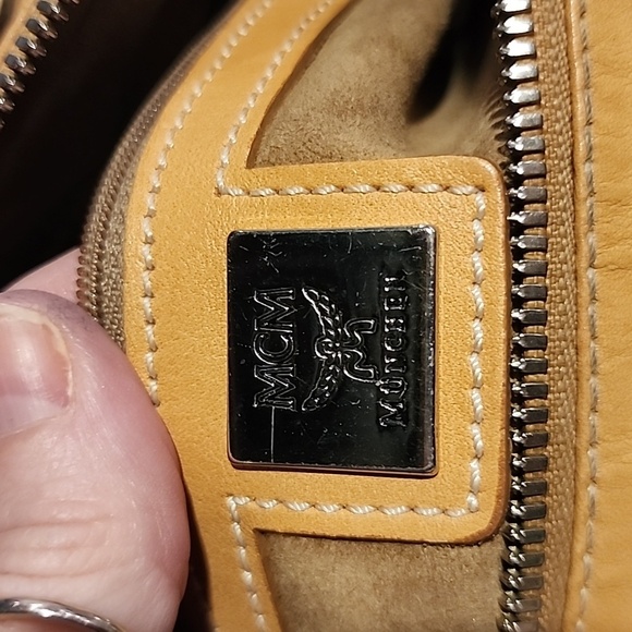 MCM Women's Boston Bag With COA & Dust bag Pristine Condition - Picture 8 of 10